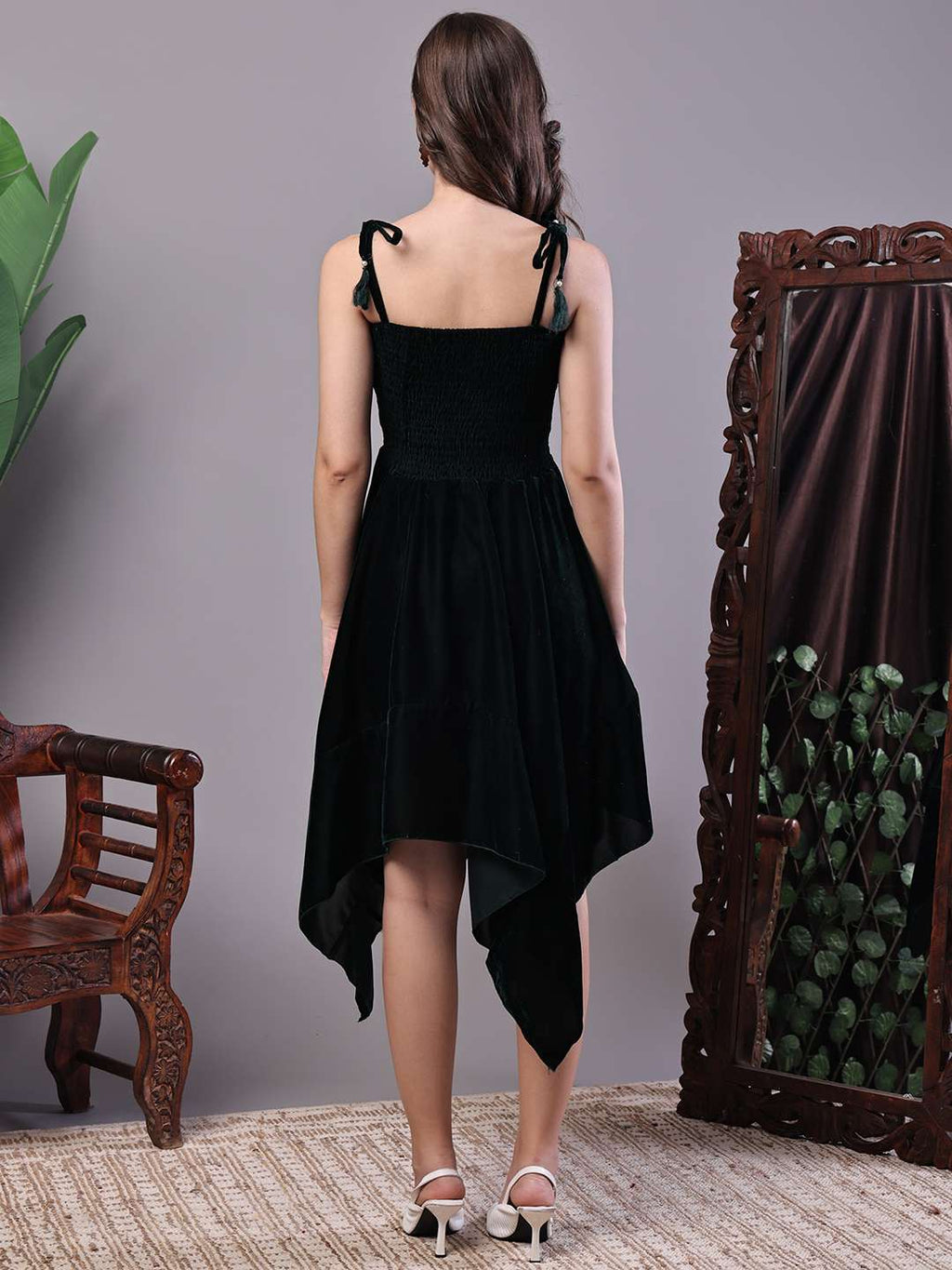 Women’s Bottle Green Junglee Pattern Velvet Handkerchief Hem Dress Midi Dresses