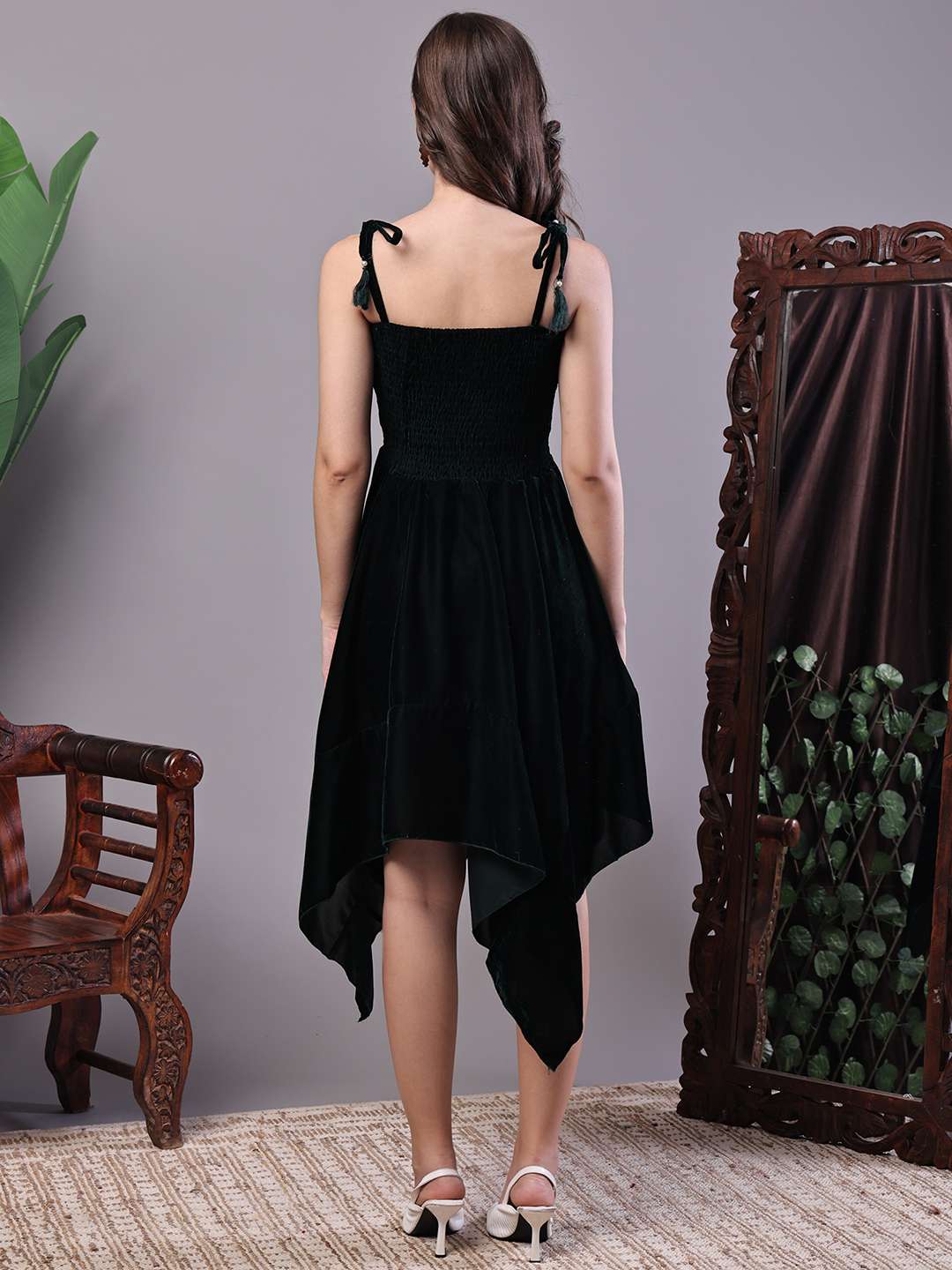 Women’s Bottle Green Junglee Pattern Velvet Handkerchief Hem Dress Midi Dresses
